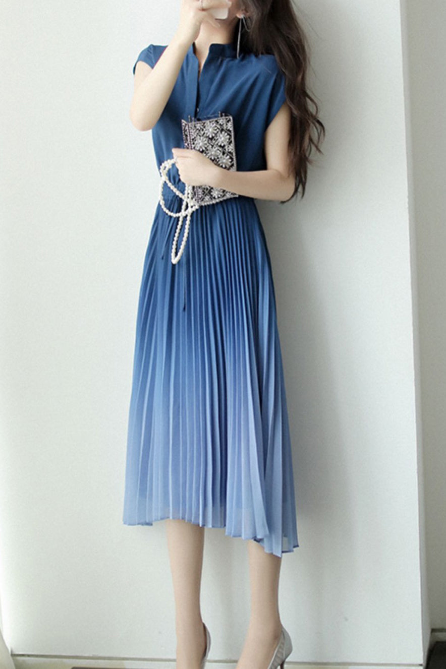 Key Neck Ombre Pleated Dress